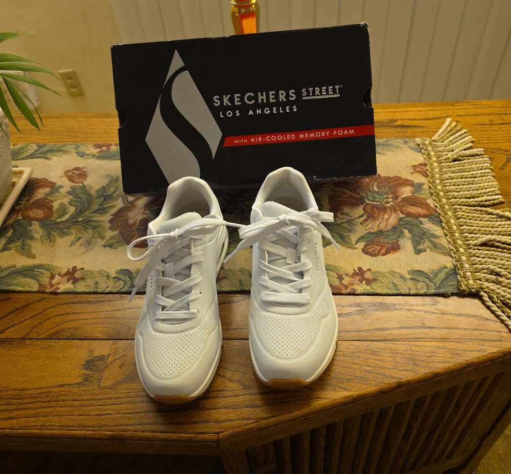Skechers Women White Lace-Up Athletic Sneakers